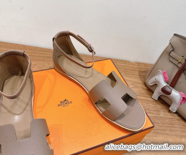 Classic Practical Hermes Santorini Flat Sandals in Epsom Calfskin Grey H082013 0820186