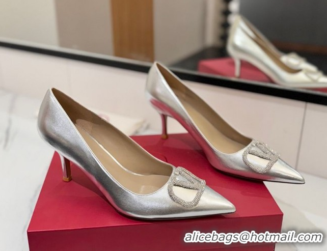 Good Looking Valentino VLogo Signature Pumps 7.5cm in Calfskin Leather and Strass Silver VA082102
