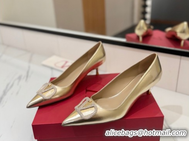 Unique Style Valentino VLogo Signature Pumps 4.5cm in Calfskin Leather and Strass Gold VA082102