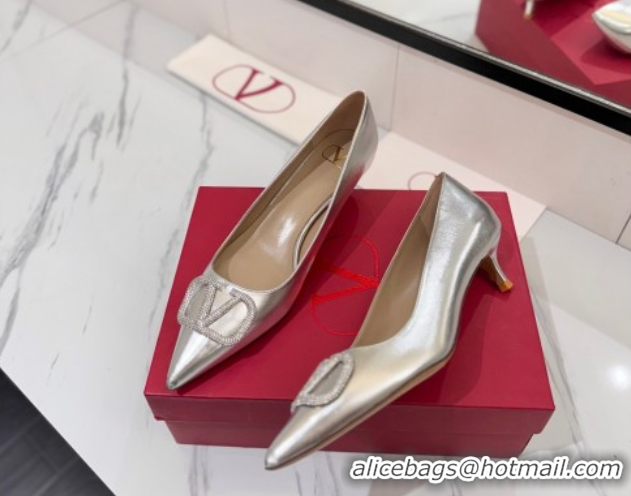 Good Quality Valentino VLogo Signature Pumps 4.5cm in Calfskin Leather and Strass Silver VA082102