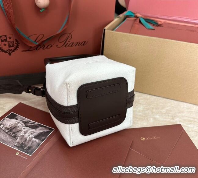 Trendy Design Loro Piana Small Bale Bucket Bag in 0925 White Cashmere 2025