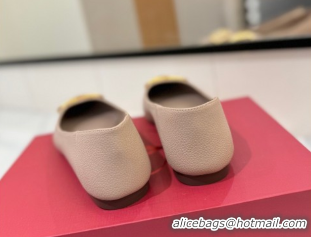 Good Looking Valentino VLogo Signature Flat Shoes in Grained Calfskin Dusty Nude 2025 VA082103