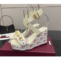 Durable Gucci Flora GG Canvas and Leather Wedge Sandals 10cm with Horsebit and Ankle Strap White 0828135