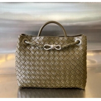 Traditional Specials Bottega Veneta Medium Andiamo Top Handle Bag in Intrecciato Leather 743572 Soil 2025