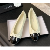Pretty Style Chanel Classic Quilted CC Lambskin & Patent Calfskin Ballet Flats with Bow White 50901016
