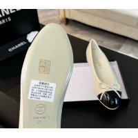 Pretty Style Chanel Classic Quilted CC Lambskin & Patent Calfskin Ballet Flats with Bow White 50901016