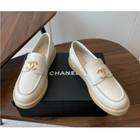 Durable Chanel Smooth Calfskin Loafers CH9338 Beige