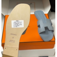 Stylish Hermes Oran Classic Flat Slides Sandal in Palm-Grained Calfskin Grey2 H081803
