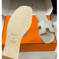 Top Grade Hermes Oran Classic Flat Slides Sandal in Palm-Grained Calfskin Light Grey H081803