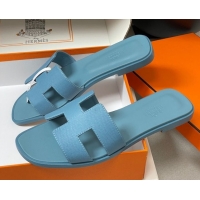 Luxurious Hermes Oran Classic Flat Slides Sandal in Palm-Grained Calfskin Light Blue H081803