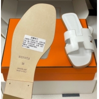 Perfect Hermes Oran Classic Flat Slides Sandal in Smooth Calfskin White 2025 H081803