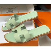 Grade Quality Hermes Oran Classic Flat Slides Sandal in Smooth Calfskin Light Green H081803