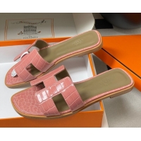 Pretty Style Hermes Oran Classic Flat Slides Sandal in Crocodile Embossed Calfskin Light Pink 2025 H081803