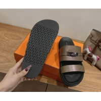 Good Looking Hermes Jackson Flat Slides Sandal in Smooth Calfskin Khaki 2025 H082008 0820089