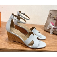 Shop Hermes Legend Wedge Sandals 7cm in Grained Calfskin Grey 0820139