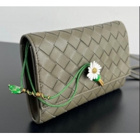 Good Product Bottega Veneta Andiamo Daisy Pouch Mini Bag in Intrecciato Leather 838870 Cypress Green 2025