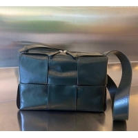 Classic Discount Bottega Veneta Mens Arco Camera Bag Bag in Intrecciato Leather 731165 Dark Green 2025