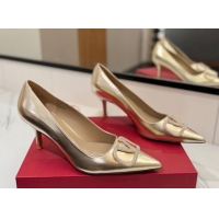 Low Price Valentino VLogo Signature Pumps 7.5cm in Calfskin Leather and Strass Gold VA082102