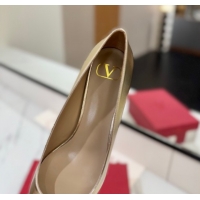 Unique Style Valentino VLogo Signature Pumps 4.5cm in Calfskin Leather and Strass Gold VA082102