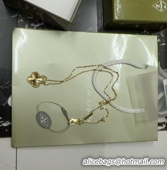Buy Inexpensive Van Cleef & Arpels Necklace CE7576 Gold