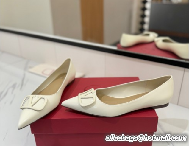 Best Grade Valentino VLogo Signature Flat Shoes in Patent Calfskin White 2025 VA082104