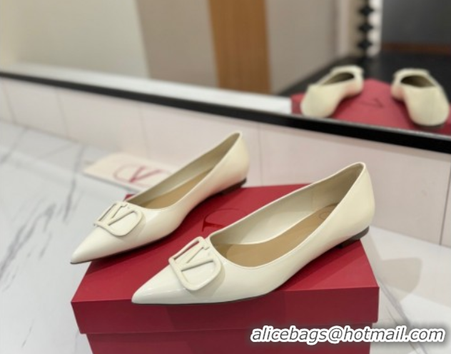 Best Grade Valentino VLogo Signature Flat Shoes in Patent Calfskin White 2025 VA082104