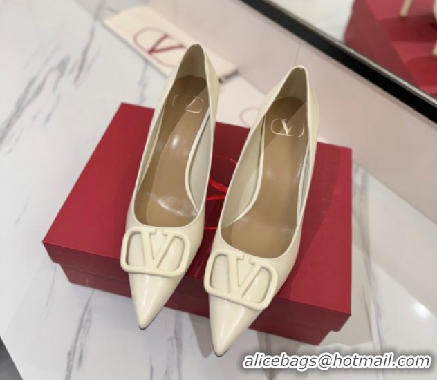 Top Grade Valentino VLogo Signature Pumps 7.5cm in Patent Calfskin White 2025 VA082104