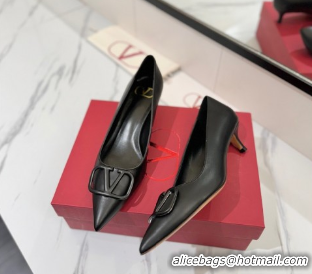 Sumptuous Valentino VLogo Signature Pumps 4.5cm in Calfskin Leather All Black 2025 VA082104