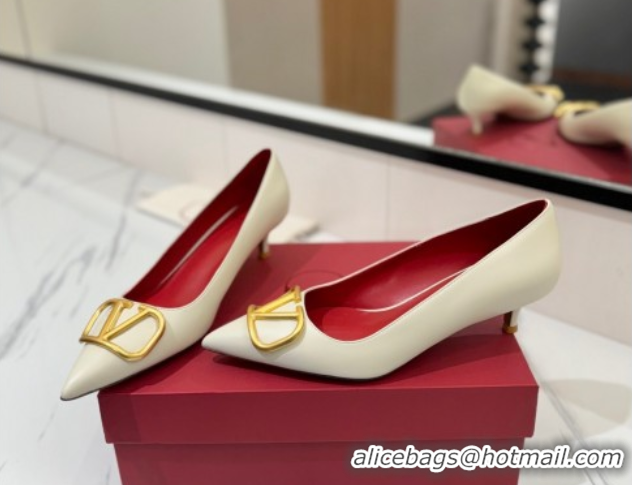 Purchase Valentino VLogo Signature Pumps 4.5cm in Calfskin Leather White/Gold 2025 VA082104