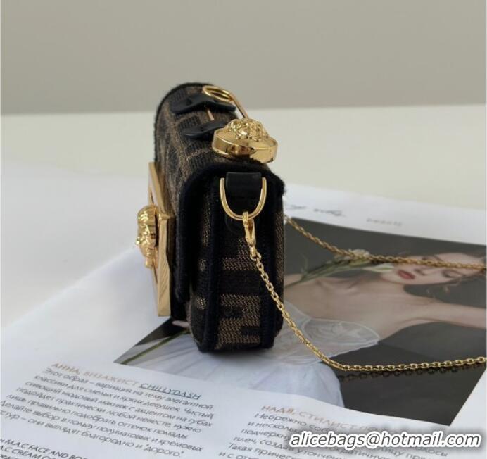 Trendy Design Versace x Fendi Baguette Charm in Brown FF jacquard fabric 8567A 2025