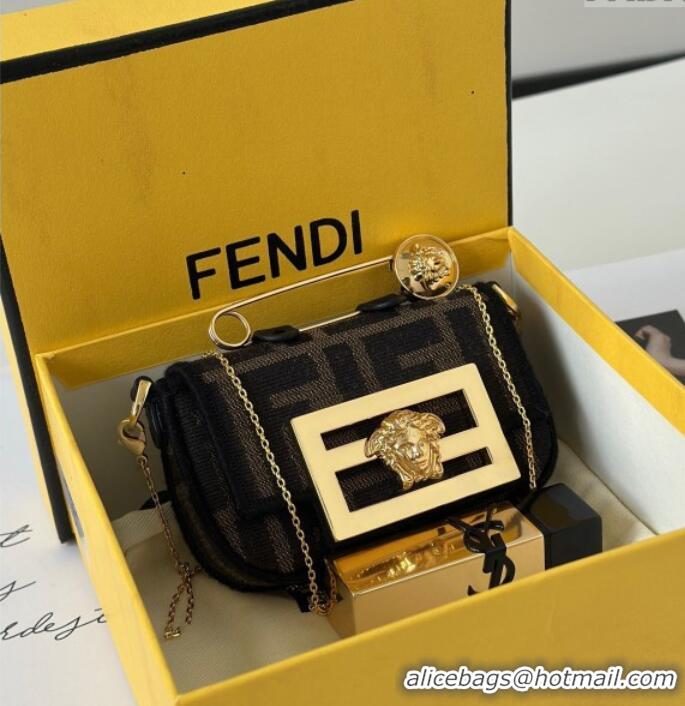 Trendy Design Versace x Fendi Baguette Charm in Brown FF jacquard fabric 8567A 2025