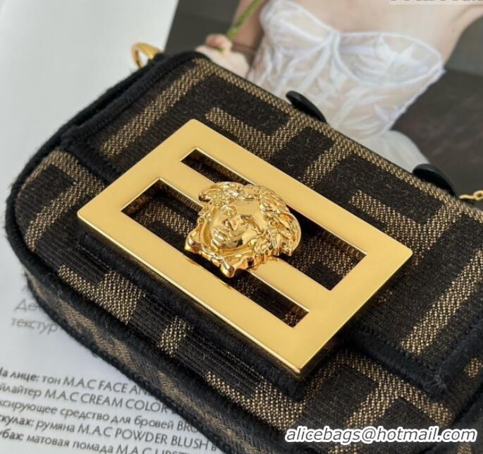 Trendy Design Versace x Fendi Baguette Charm in Brown FF jacquard fabric 8567A 2025