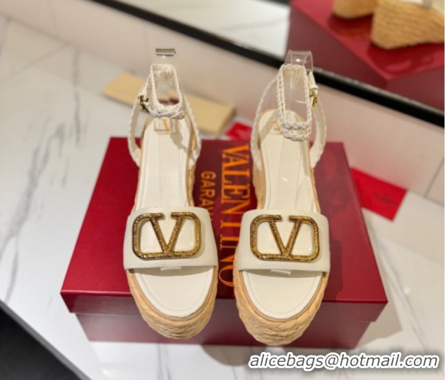 Charming Valentino VLogo Grainy Calfskin Wedge Sandals 9cm White/Gold 2025 VA082113 0821126
