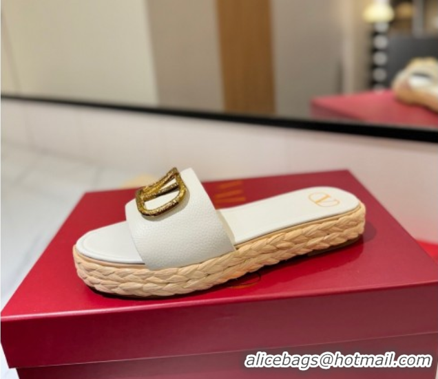 Durable Valentino VLogo Grainy Calfskin Flat Slides Sandal White/Gold 2025 VA082114 0821138