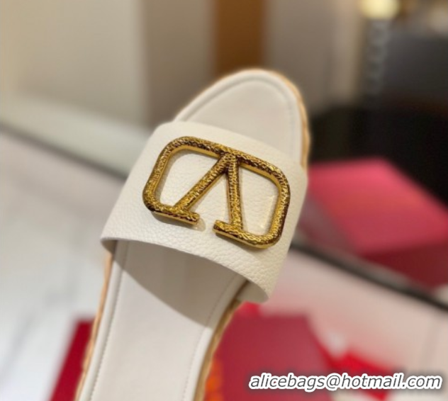 Durable Valentino VLogo Grainy Calfskin Flat Slides Sandal White/Gold 2025 VA082114 0821138