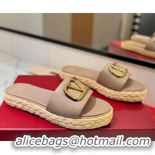 Good Quality Valentino VLogo Grainy Calfskin Flat Slides Sandal Dusty Beige/Gold 2025 VA082114 0821139