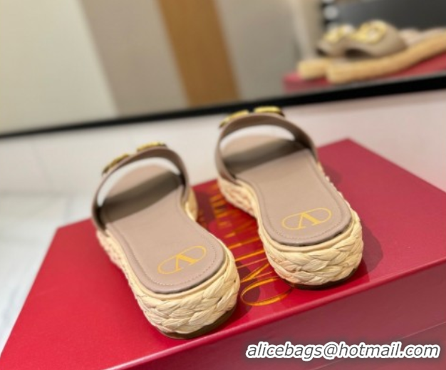 Good Quality Valentino VLogo Grainy Calfskin Flat Slides Sandal Dusty Beige/Gold 2025 VA082114 0821139