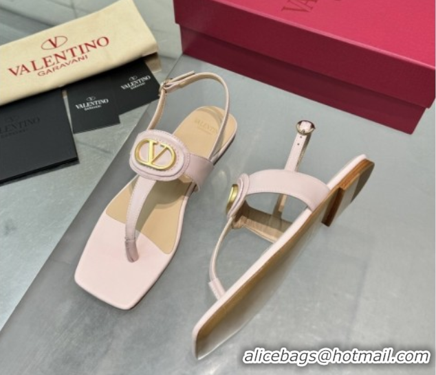 Luxurious Valentino Vlogo Signature Flat Thong Sandals in Calfskin Light Pink 0902052