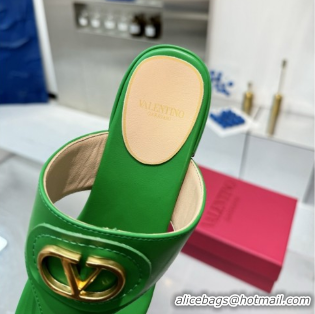 Low Cost Valentino Vlogo Signature Flat Thong Slides Sandal in Calfskin Green 0902059