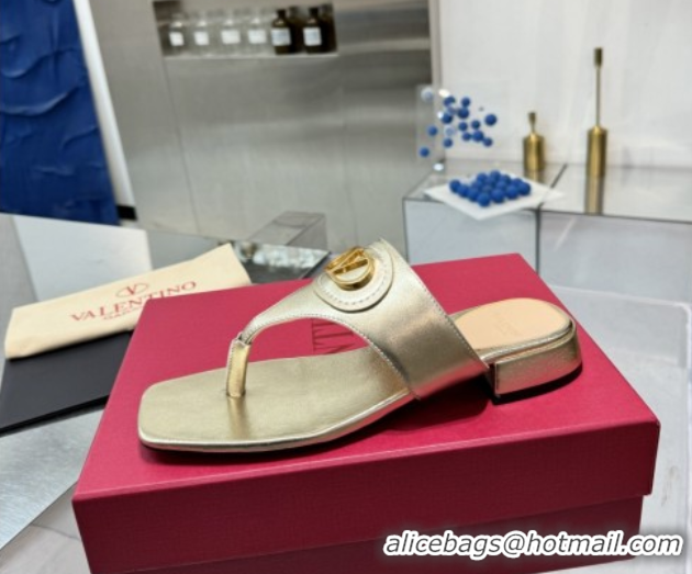 Discount Fashion Valentino Vlogo Signature Flat Thong Slides Sandal in Calfskin Gold 0902064