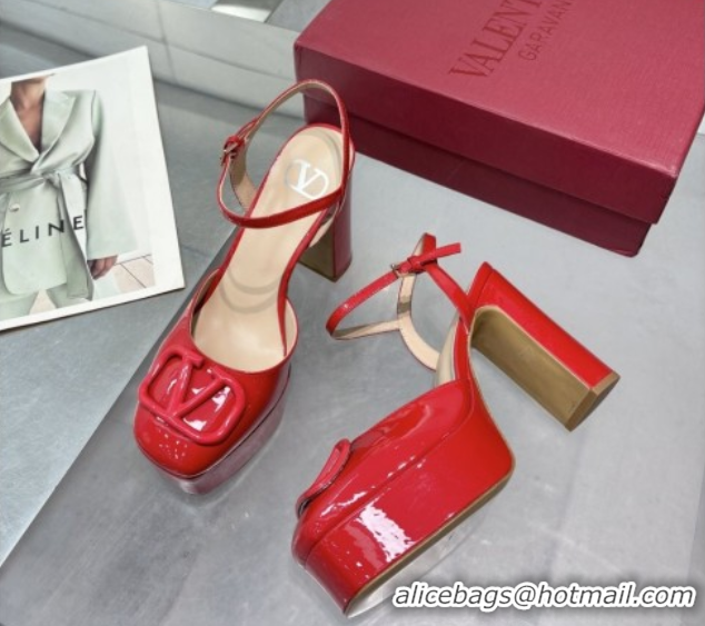 Purchase Valentino Vlogo Signature Platform Pumps 11cm in Patent Leather Red 0902075