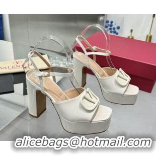 Stylish Valentino Vlogo Signature Platform Sandals 11cm in Patent Leather White 0902088
