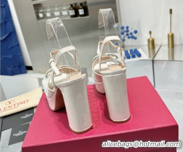 Stylish Valentino Vlogo Signature Platform Sandals 11cm in Patent Leather White 0902088