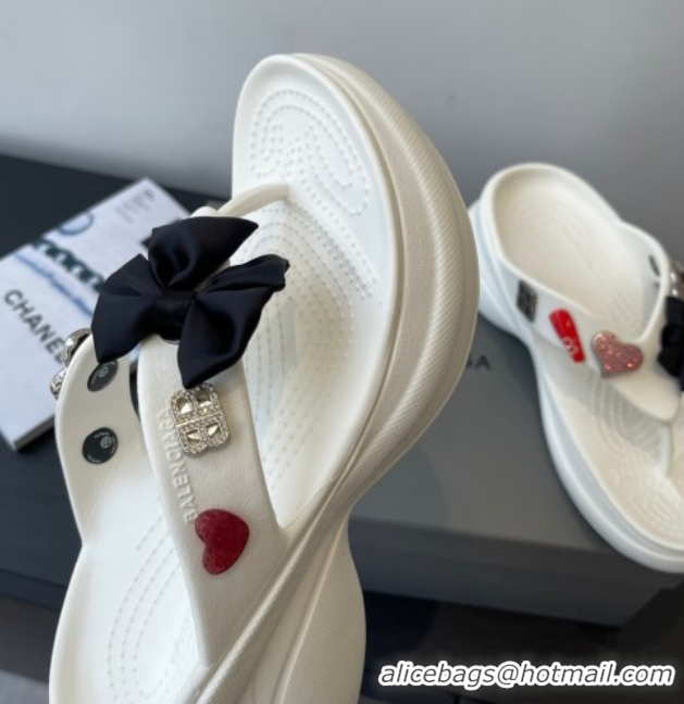 Best Grade Balenciaga Women's Crocs™ Thong Slides Sandal in Rubber with Charm White 0827022