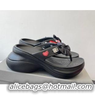 Top Design Balenciaga Women's Crocs™ Thong Slides Sandal in Rubber with Charm Black 0827023