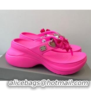 Cheap Price Balenciaga Women's Crocs™ Thong Slides Sandal in Rubber with Charm Pink 0827024