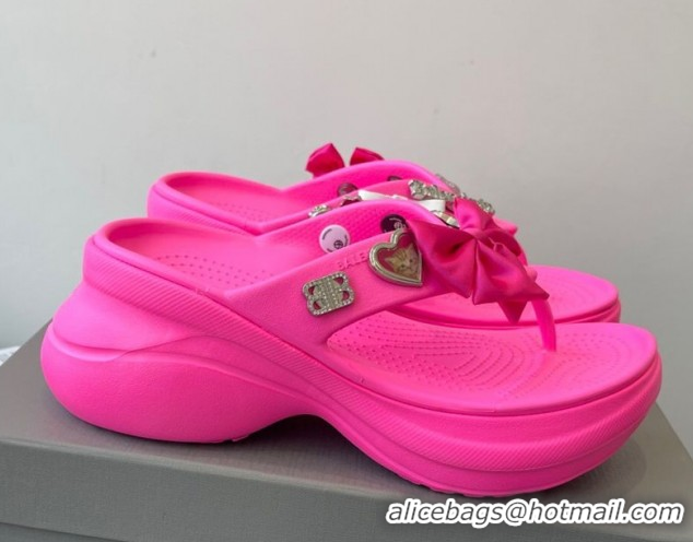 Cheap Price Balenciaga Women's Crocs™ Thong Slides Sandal in Rubber with Charm Pink 0827024