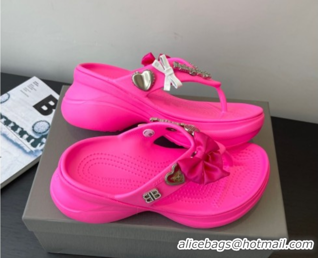 Cheap Price Balenciaga Women's Crocs™ Thong Slides Sandal in Rubber with Charm Pink 0827024