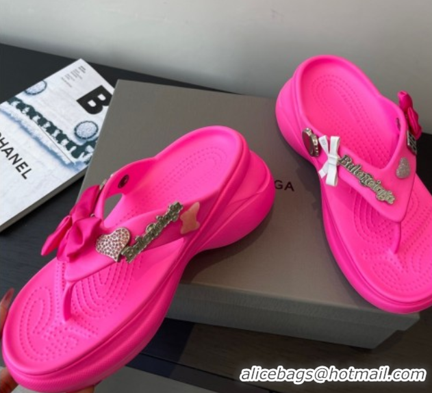 Cheap Price Balenciaga Women's Crocs™ Thong Slides Sandal in Rubber with Charm Pink 0827024