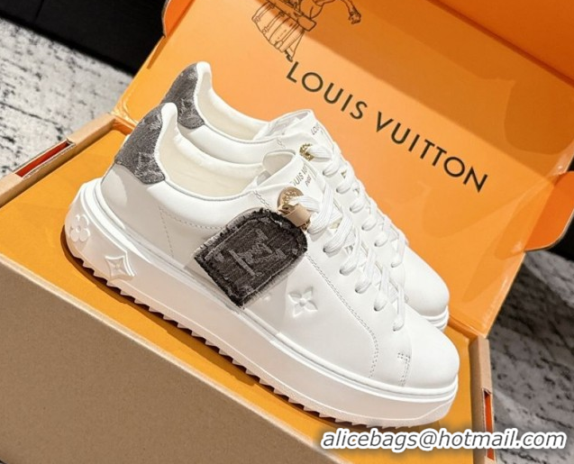 Top Design Louis Vuitton Time Out Sneakers in White Leather with Grey Label Hanging 1AGUXO 0829009 